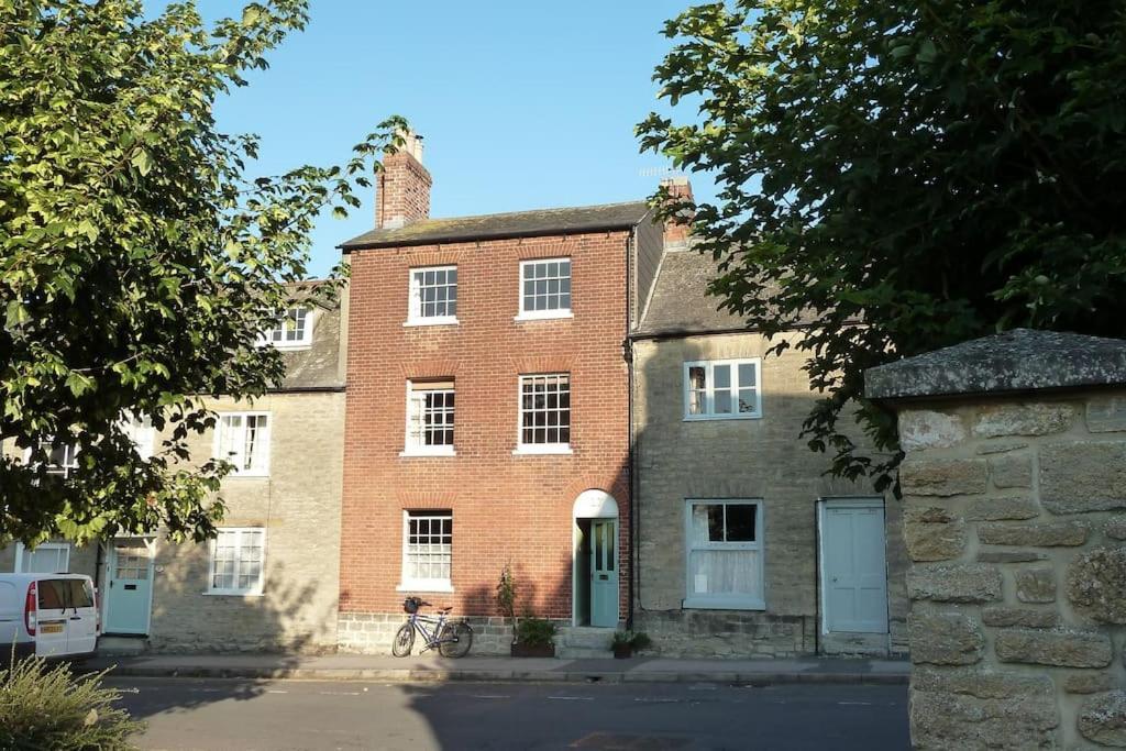 Ferienwohnung No. 27'S Self-Catering Flat For A Memorable Break. Bridport Exterior foto